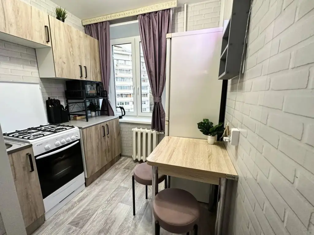 Москва: Квартира Top Rooms: Двухкомнатная у метро Пролетарская с качелями