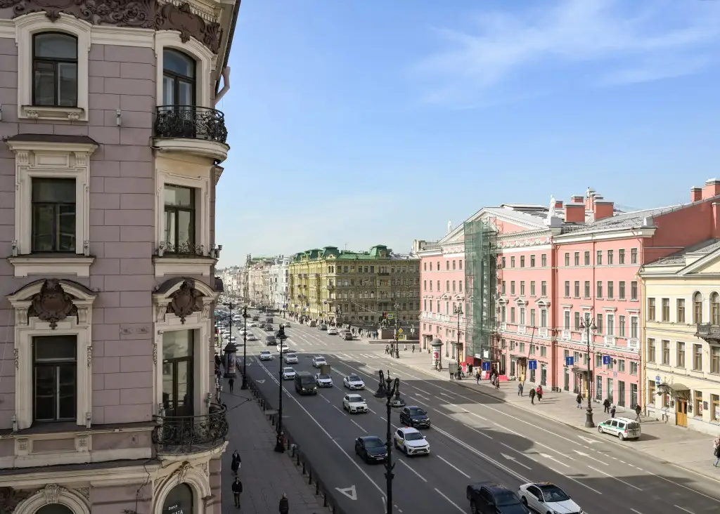 Воронеж: Апартаменты Minin Apartments с видом на Невский 150 кв.м.