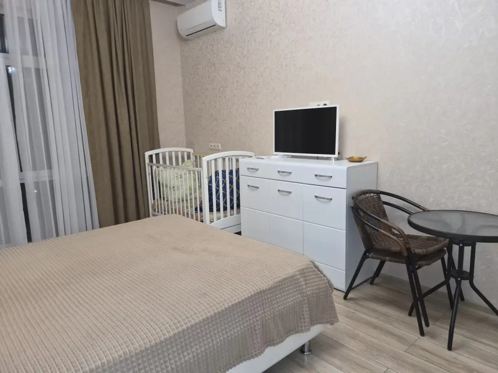 Геленджик: Квартира в ЖК Изумрудный с бассейном в 150м от моря