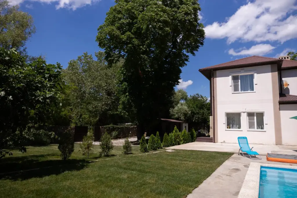Широкая Балка: Dom Na Zarechnoj Cottage