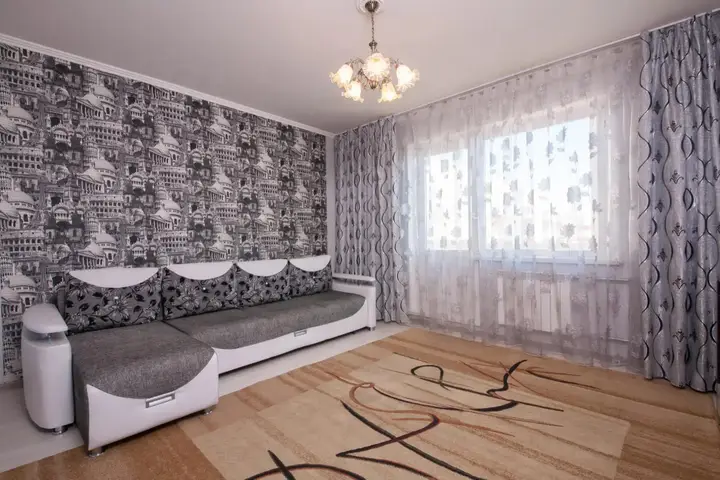 Красноярск: Апартаменты на улице Батурина 19
