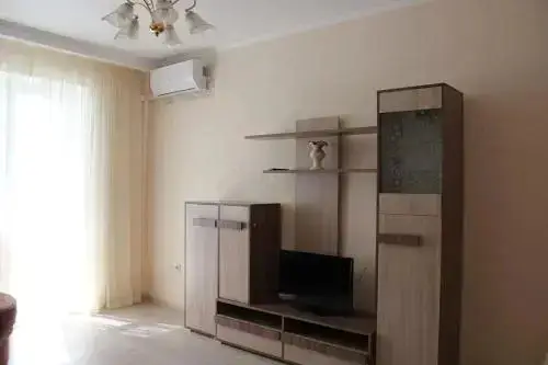 Сочи: Apartment on Navaginskaya 16