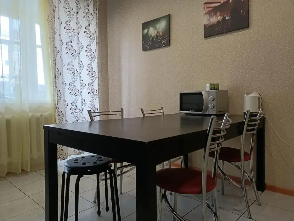 Казань: Apartments on 51/11 Serova Street