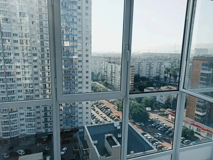 Красноярск: Апартаменты на набережной Ярыгинская 9