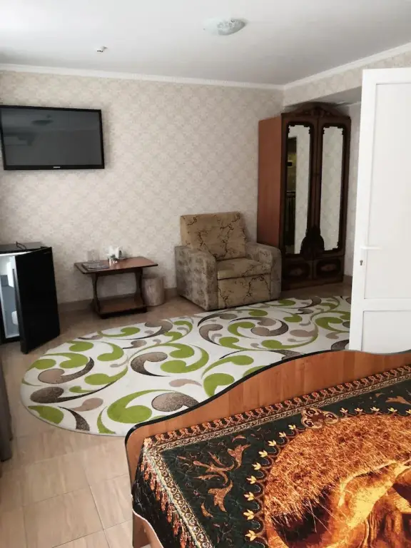 Туапсе: Restaurant and hotel complex «Corsica»