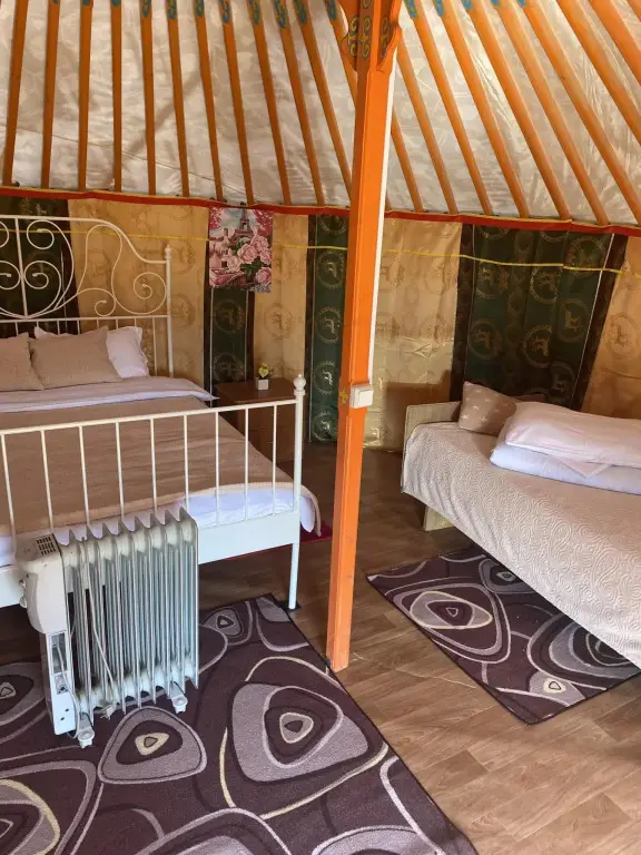 Слюдянка: Yurt camping