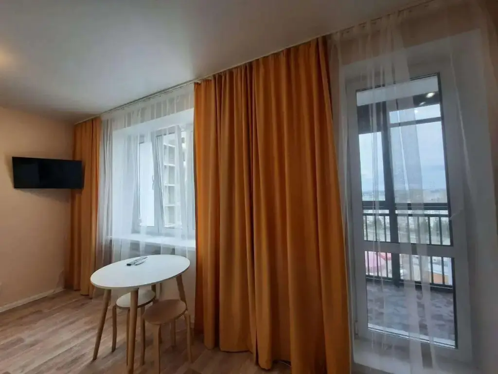 Набережные Челны: Апартаменты на улице Академика Королёва 20Г