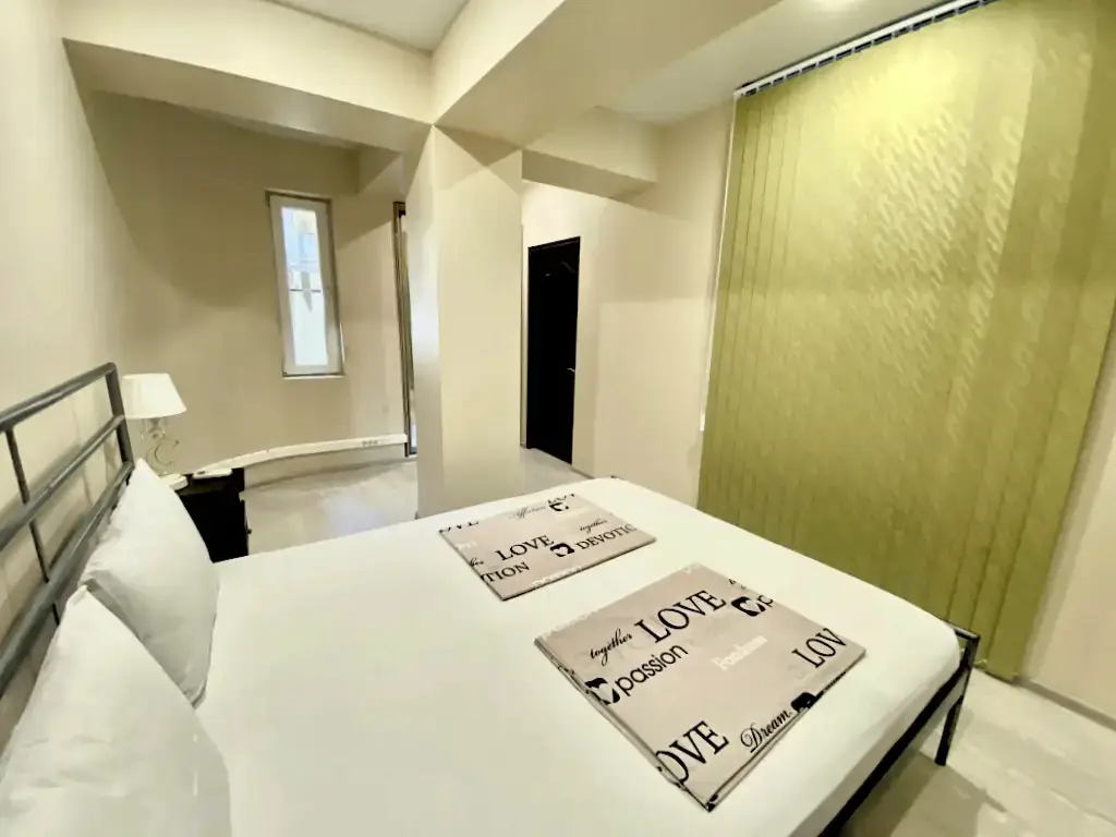 Сочи: S 2 Spalnyami S Vidom Na More Apartment