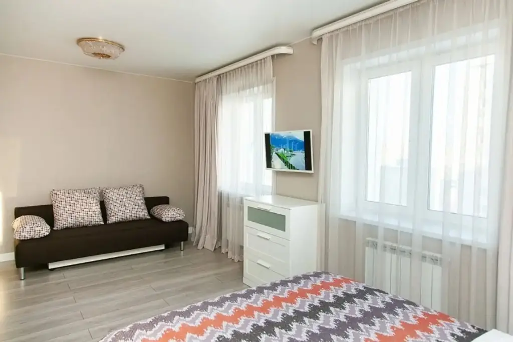 Новосибирск: Квартира AntoninaApartments на улице Крылова 34