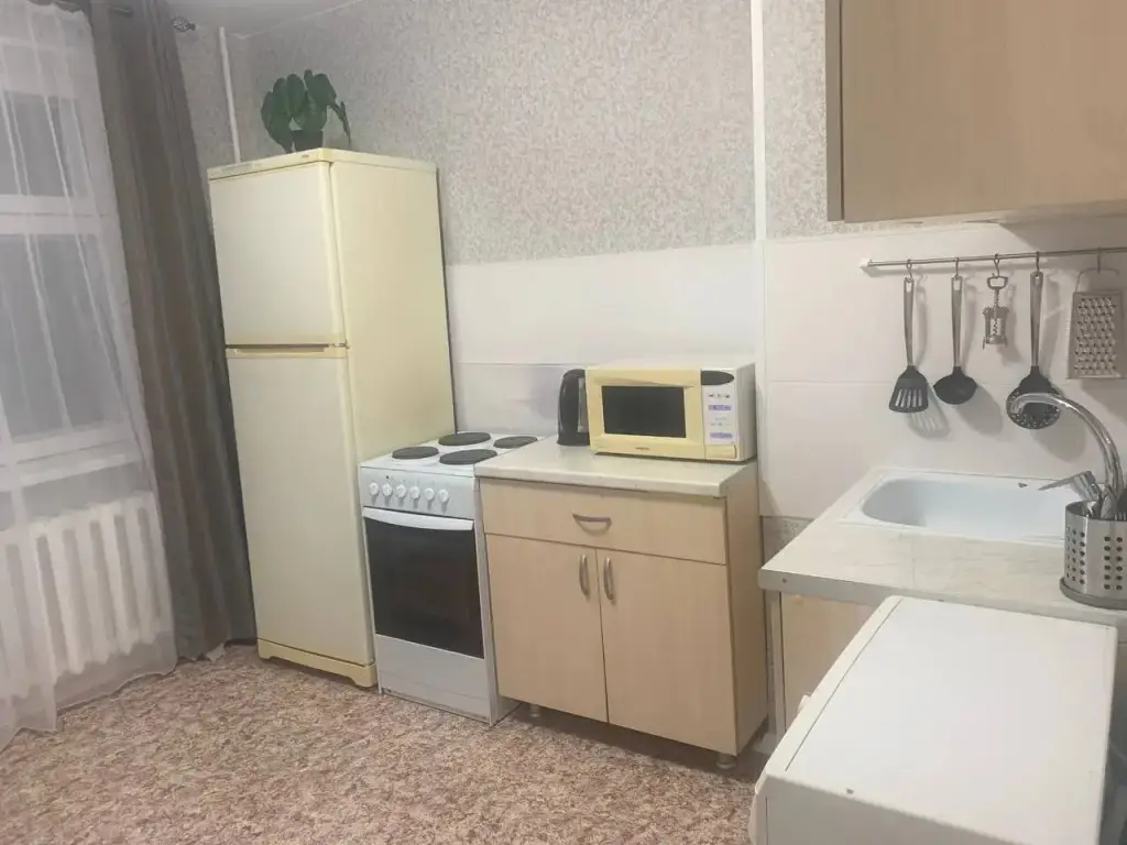 Уфа: Квартира на Орджоникидзе 30/1
