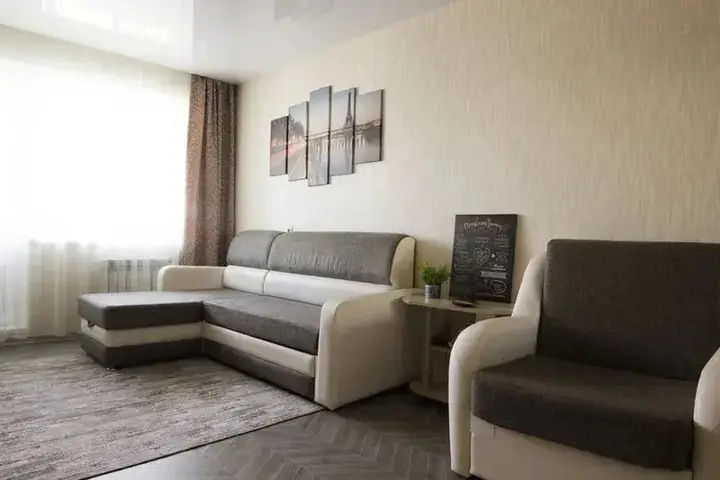 Нижний Новгород: Apartment on Dmitry Pavlov Street, 5