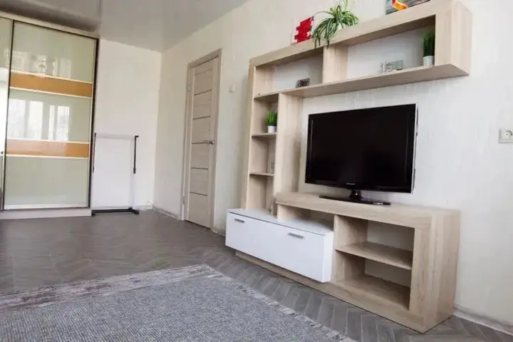 Нижний Новгород: Apartment on Dmitry Pavlov Street, 5
