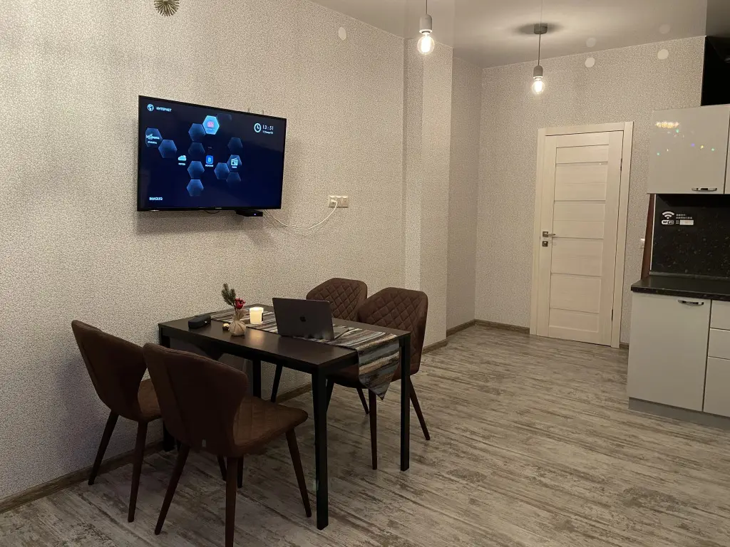 Листвянка: Listroom Apartments