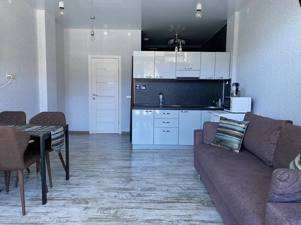 Листвянка: Listroom Apartments