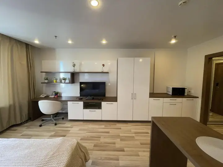 Санкт-Петербург: Апартаменты Plaum на улице Хошимина