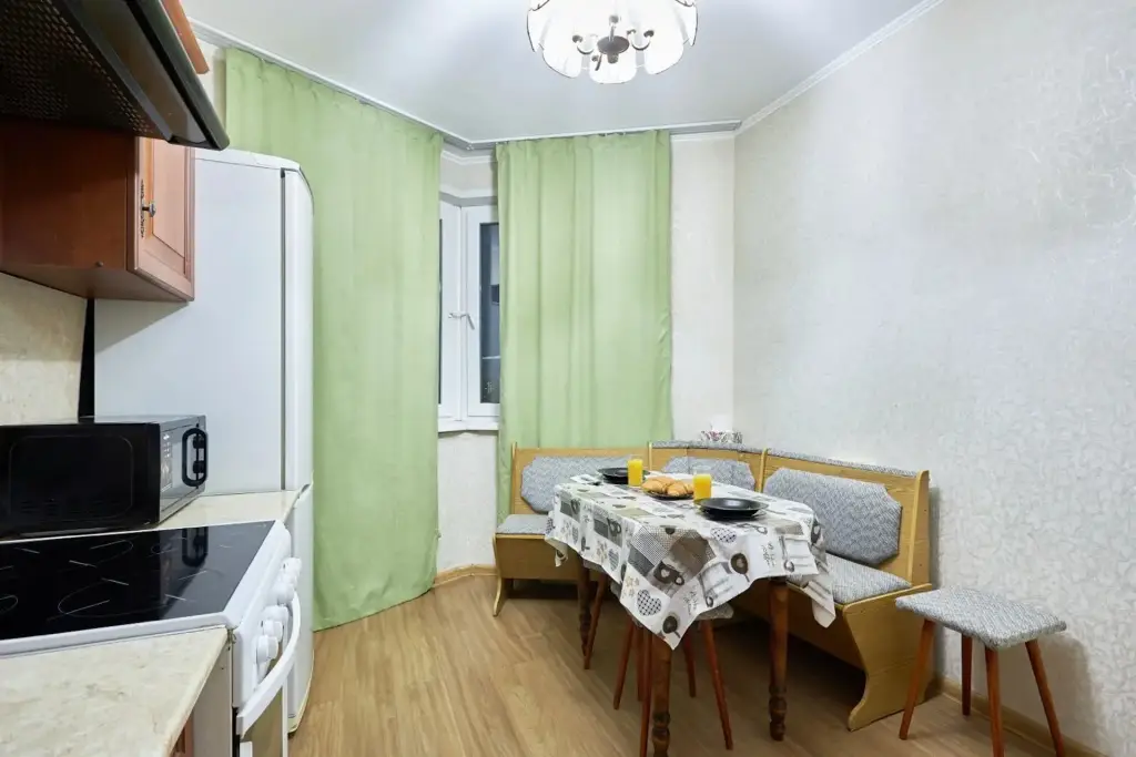 Москва: Квартира на улице Весенняя 4