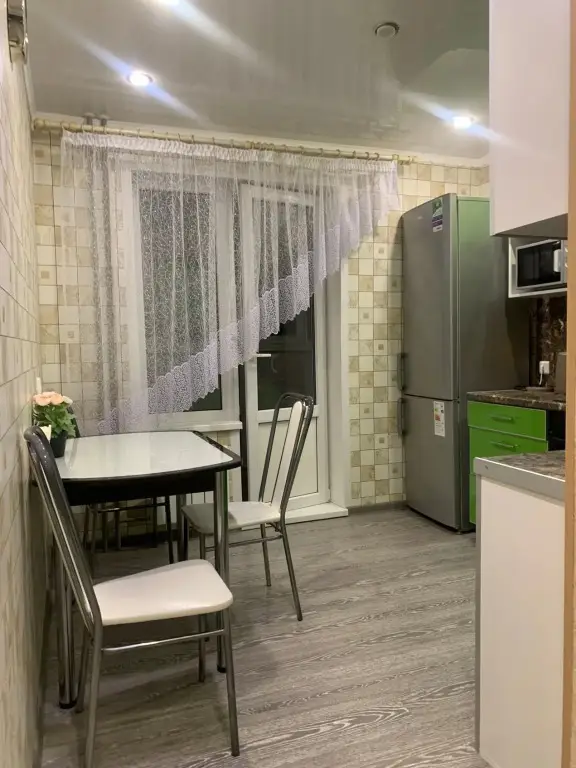 Уфа: Квартира на Максима Горького 44
