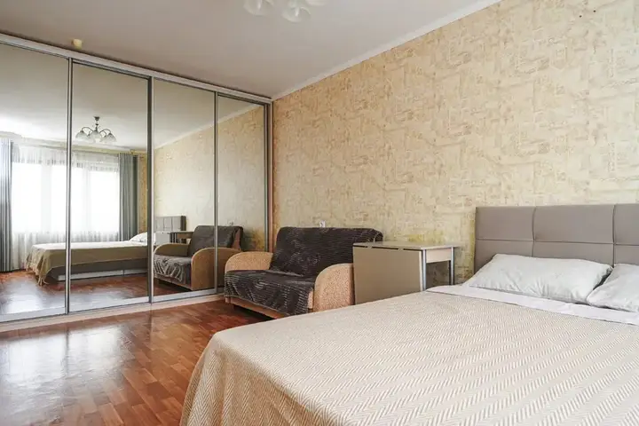 Санкт-Петербург: RentalSPb на Кузнецова 10