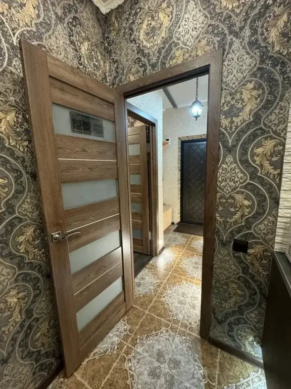 Уфа: Квартира на Максима Горького 44