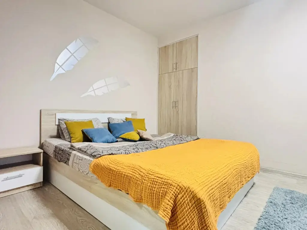 Омск: Квартира Rooms 55