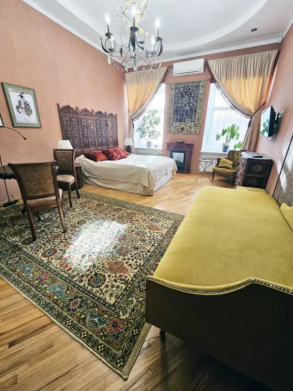 Санкт-Петербург: Апартаменты Life Inn near Hermitage