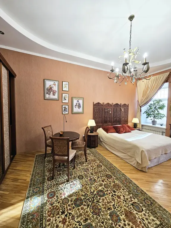 Санкт-Петербург: Апартаменты Life Inn near Hermitage