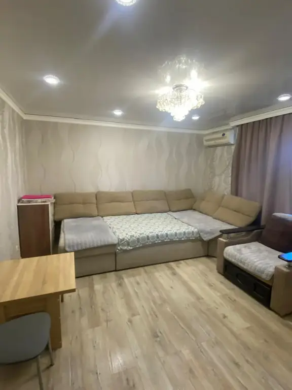 Каменск-Шахтинский: Квартира уютная с ремонтом
