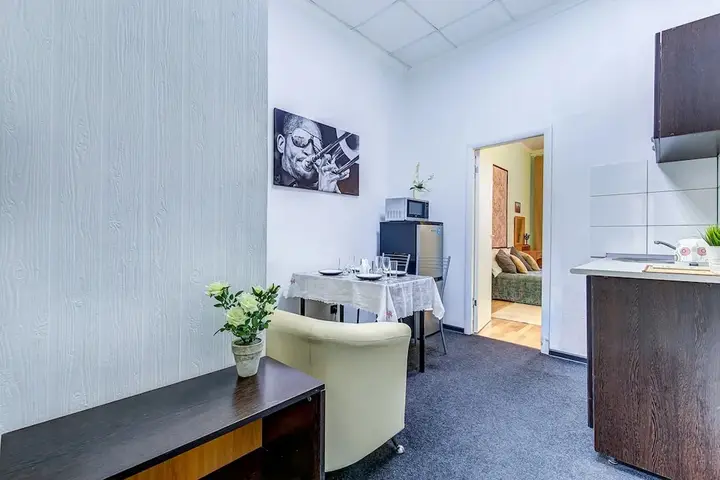 Санкт-Петербург: Guest house at Fontanka River Embankment 85