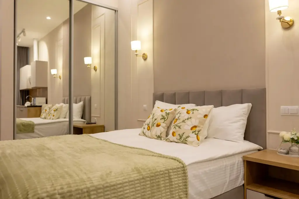 Сочи: Апартаменты Palma House в Центре Сочи на Улице Навагинская
