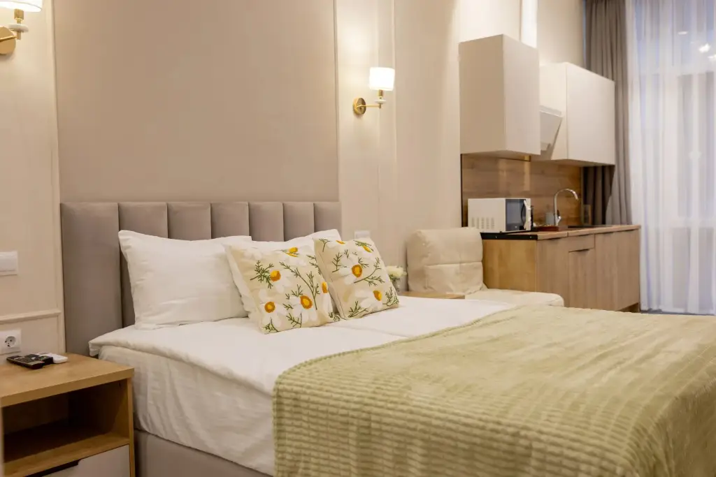 Сочи: Апартаменты Palma House в Центре Сочи на Улице Навагинская