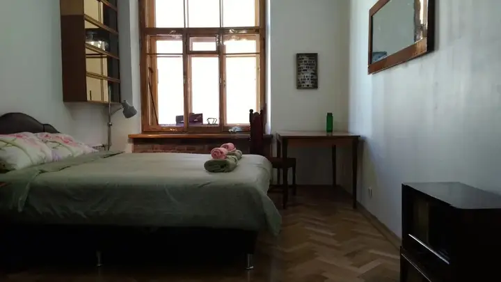 Санкт-Петербург: Chetyire Komnatyi Na Nevskom Apartments