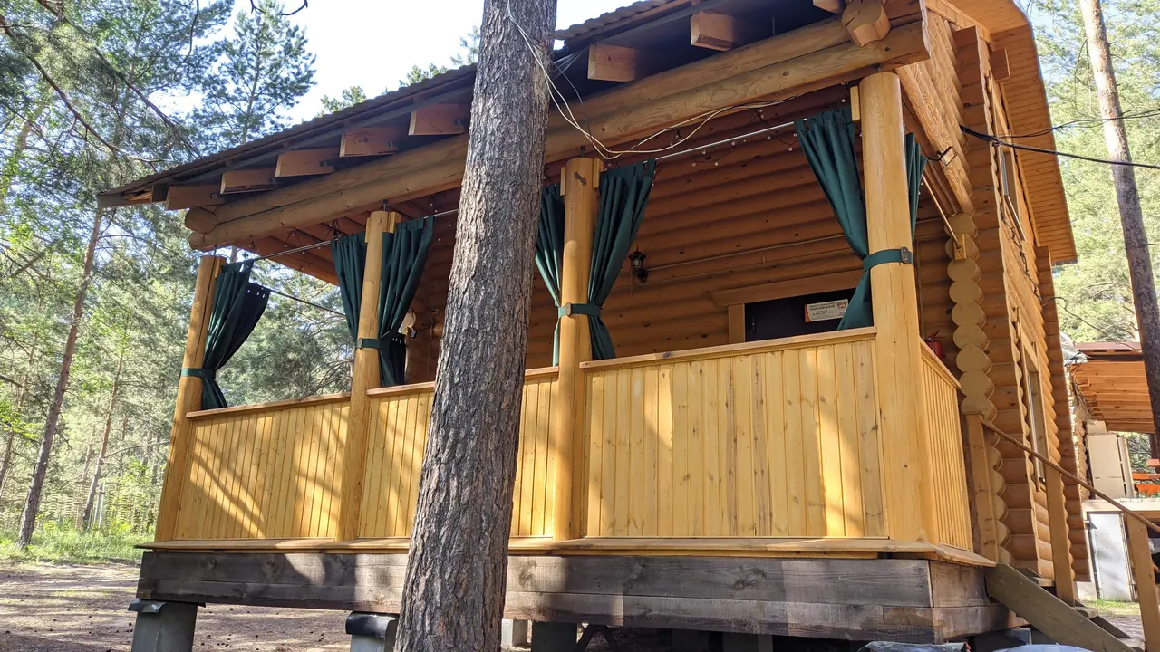 Муранка: Pine House