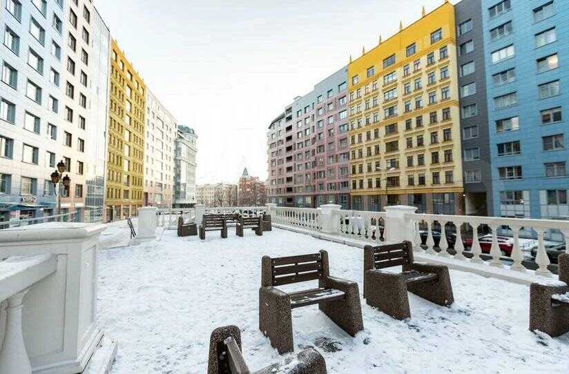 Санкт-Петербург: Студия в центре города на набережной реки Смоленки