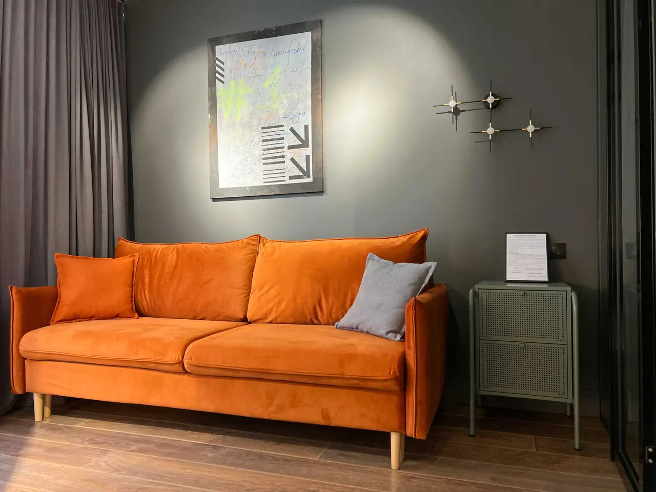 Выборг: Апартаменты Color Rooms