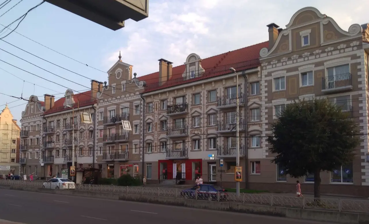 Калининград: Апартаменты на Театральной