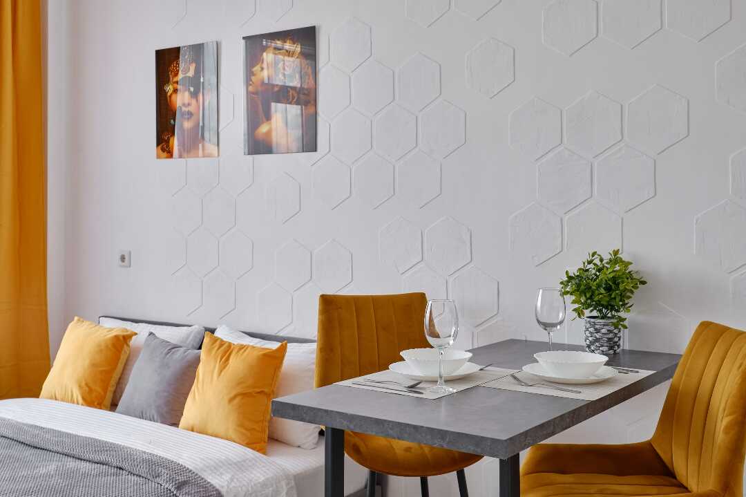 Екатеринбург: Апартаменты RentPlaza Крестинского 35