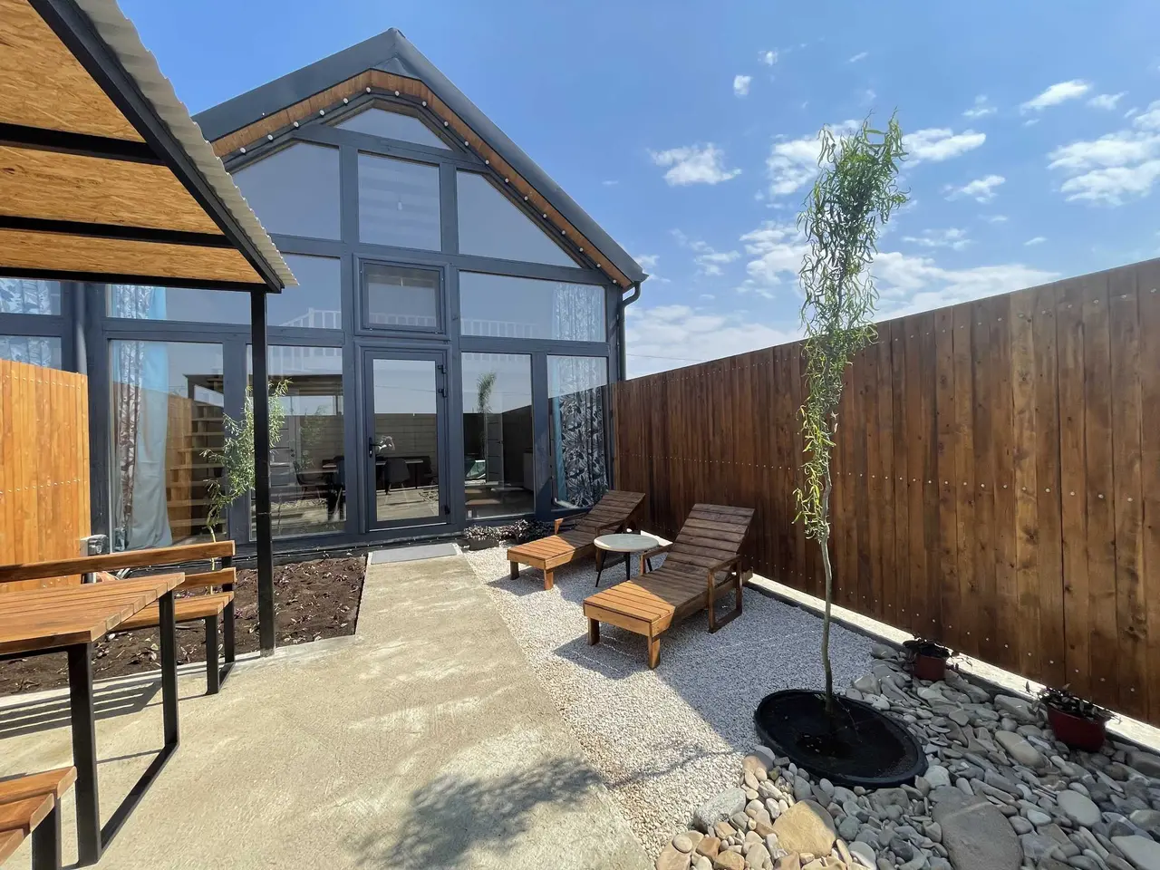 Турали: Sol beach house