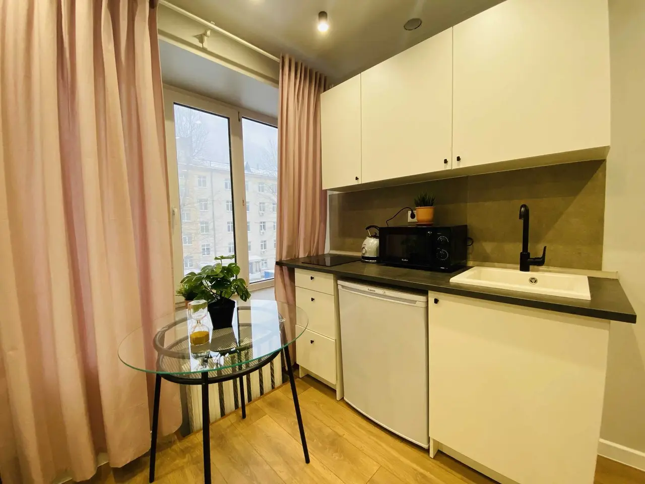 Москва: Hanaka 19 Автозаводская улица 17к1