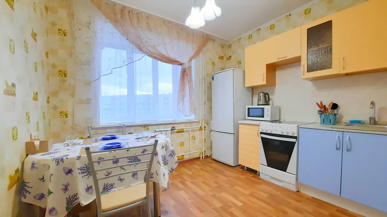 Красноярск: 2-комнатная квартира рядом Ледовый дворец Арена-Север