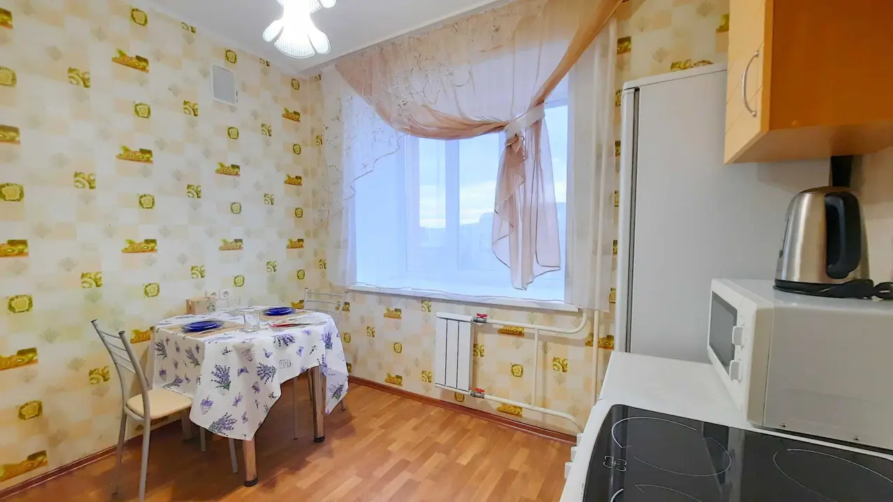 Красноярск: 2-комнатная квартира рядом Ледовый дворец Арена-Север