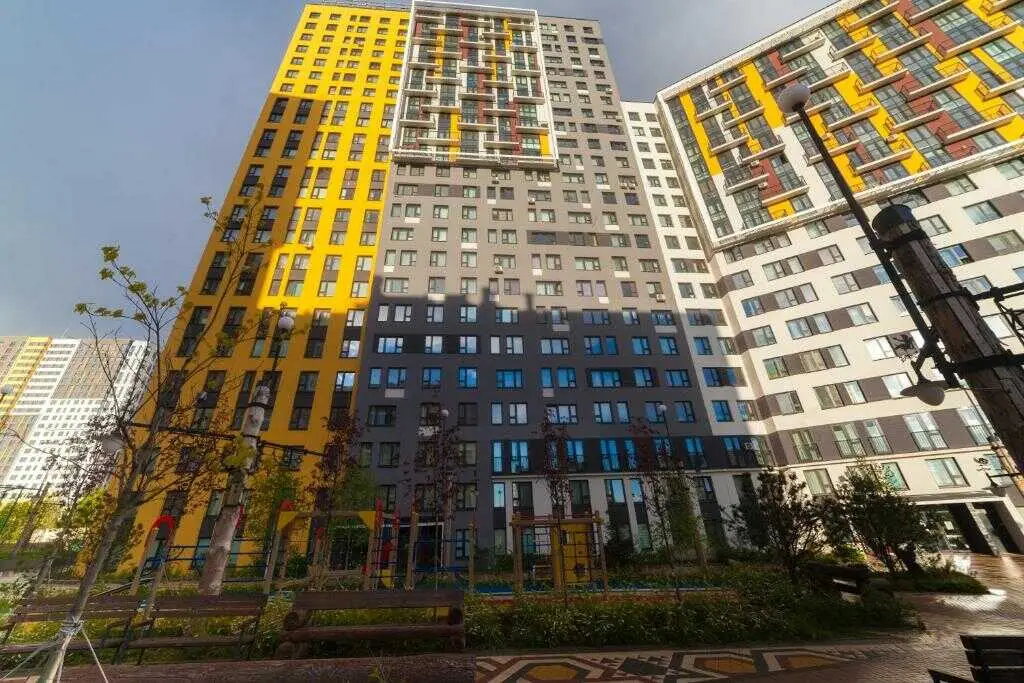 Москва: Апартаменты на Бачуринской д 7к2