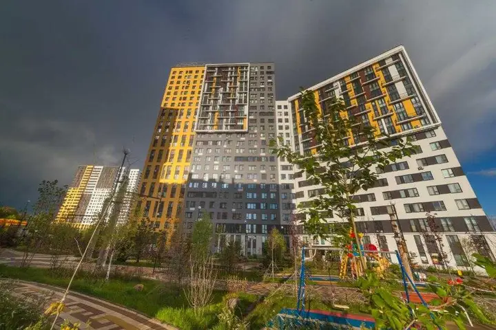 Москва: Апартаменты на Бачуринской д 7к2