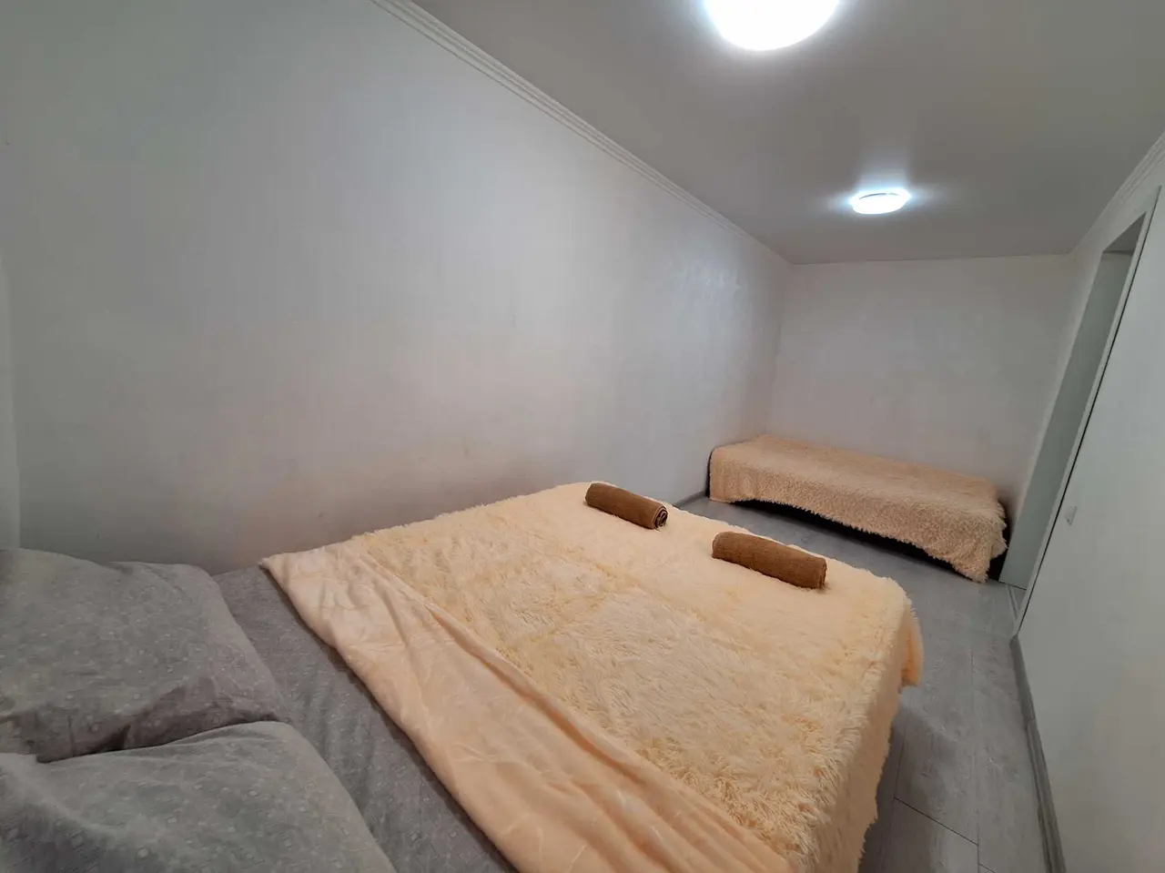 Пятигорск: Апартаменты Двухкомнатные White Room от Rooms Apartments