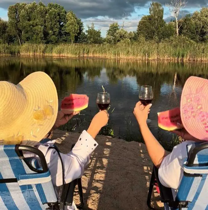 Нестеров: У Красной реки