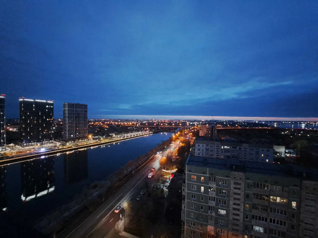Квартира в Хэдлайнере на Затоне — фото 1
