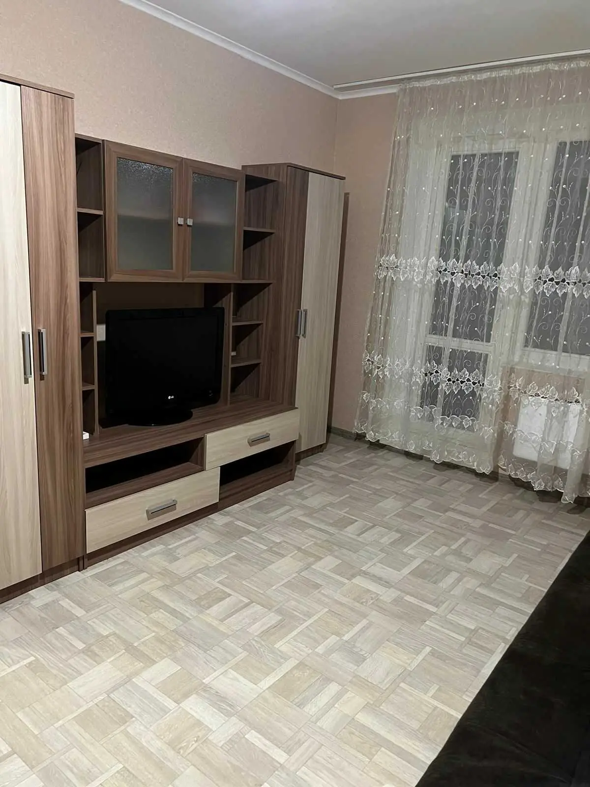 Тюмень: павла шарова 7