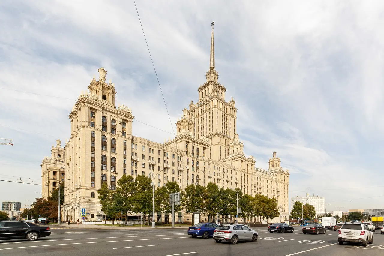 Москва: Smart Host в гостинице " Украина"