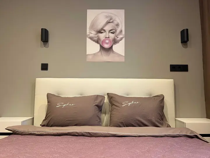 Москва: Lucky apart Marylin