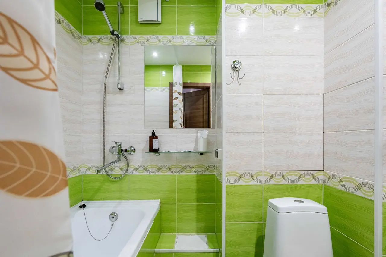 Санкт-Петербург: Veter Emerald  рядом с рекой и парком