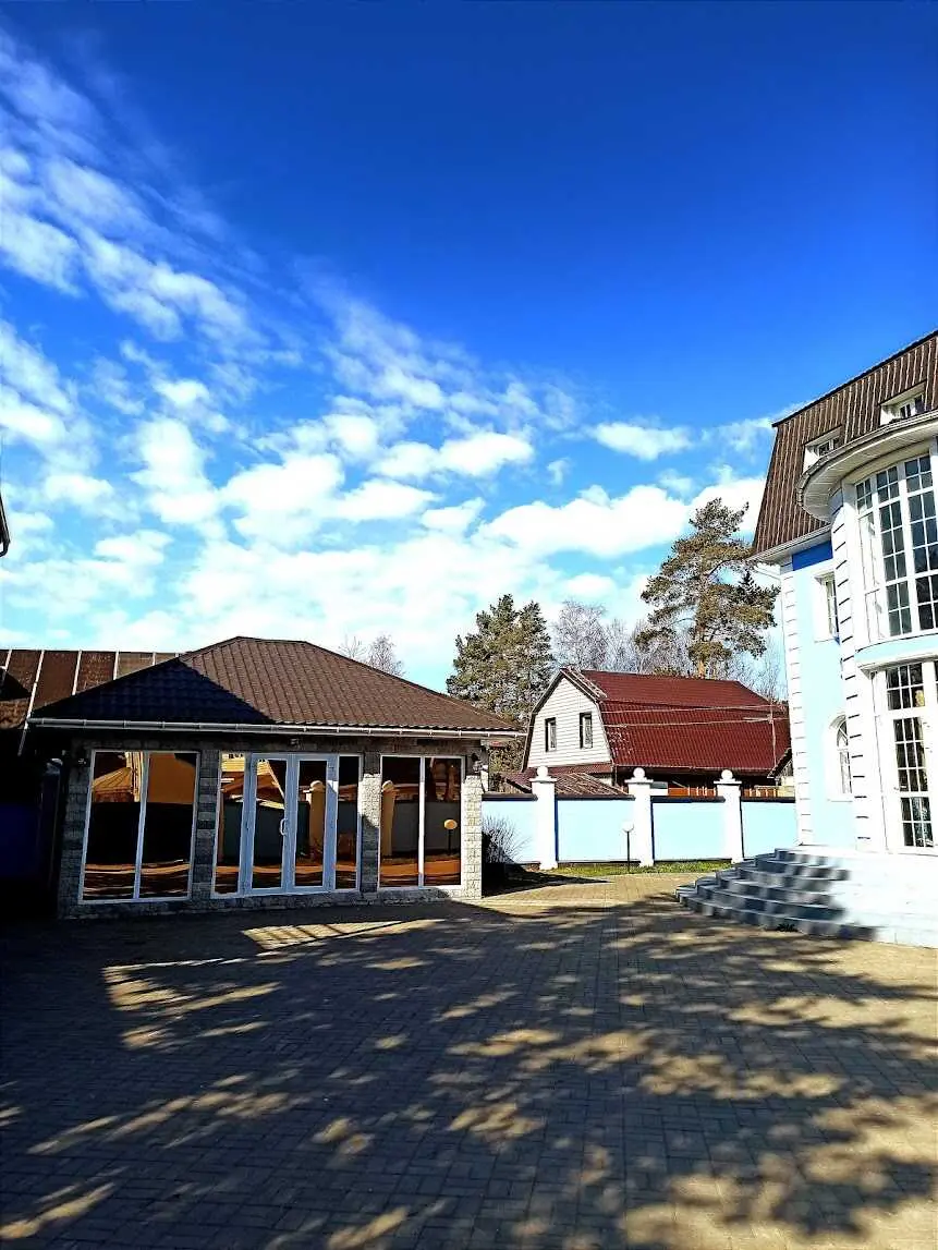 Песочный: House in Dibun